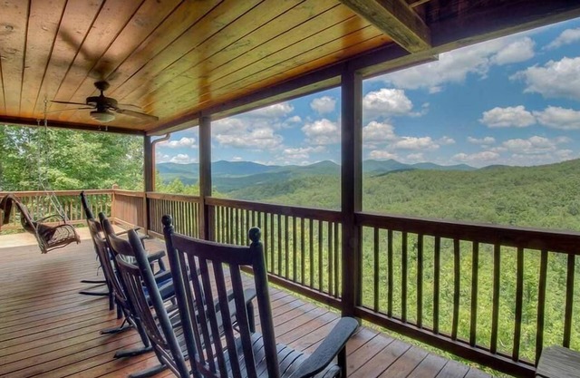 Expectativas altas - Se aceptan mascotas | Tina caliente | Impresionantes vistas | Duerme 10