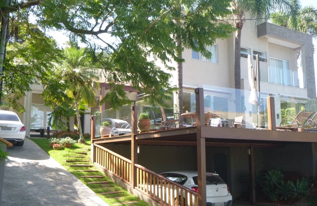 Casa de Alto Lujo en Escarpas Lago 7 suites frente a la pista de Cooper