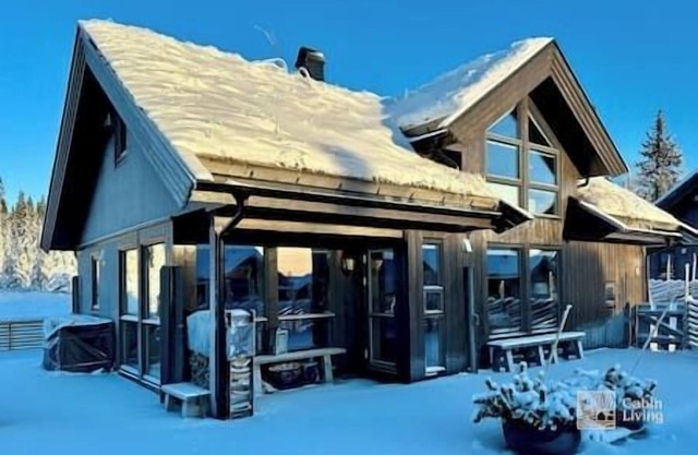 High standard cabin at Sjusjøen - sauna, hot tub & ski trails right outside