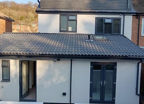 High Wycombe 1-Bed Apt Sleeps 3 & Private Parking