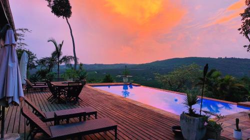 Hill Top Villa - Private Room In A Home