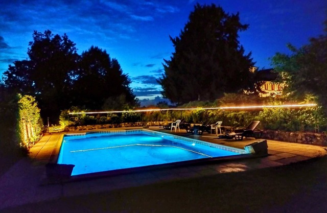 Chateau Hilltop con piscina privada climatizada en precios de 10 Acres de 18 a 26 huéspedes