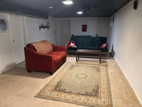 Hilltop Orchard Guest Suite with Scenic View