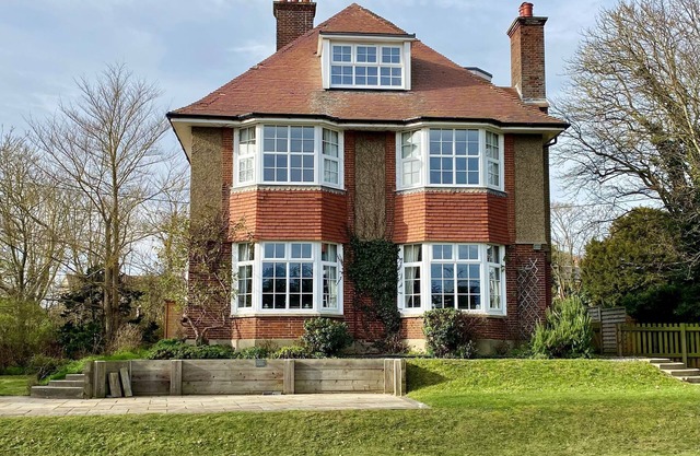 Casa de vacaciones de lujo recientemente renovada a 5 minutos de una maravillosa playa de arena