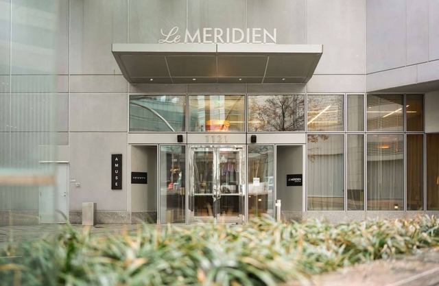 Historic Arlington | River Views. Dining Nearby