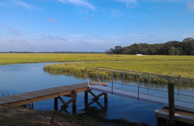 Historic Charleston Waterfront Plantation cerca del centro