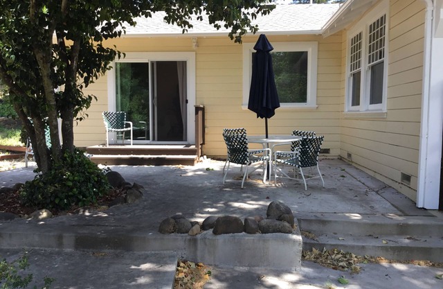 Casita histórica en el país del vino