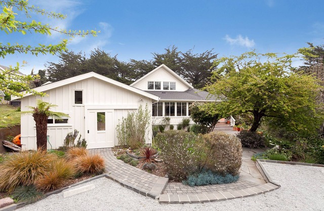 Retiro histórico de una granja en 10 acres en el corazón de Bolinas