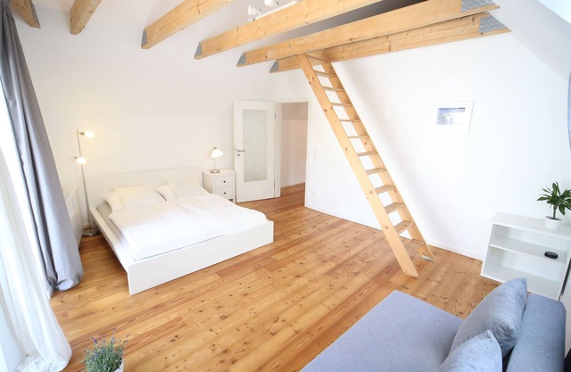 "Hofhaus": acogedora casita con jardín XL y patio mediterráneo, Mainz-Finthen