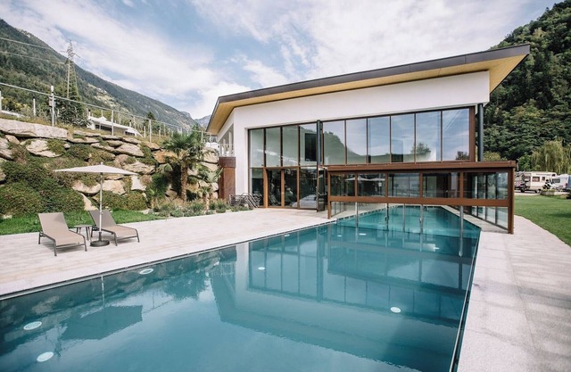 Apartamento vacacional 'Camping Passeier Alpenrose' con sauna, vistas a la montaña, jardín y Wi-Fi