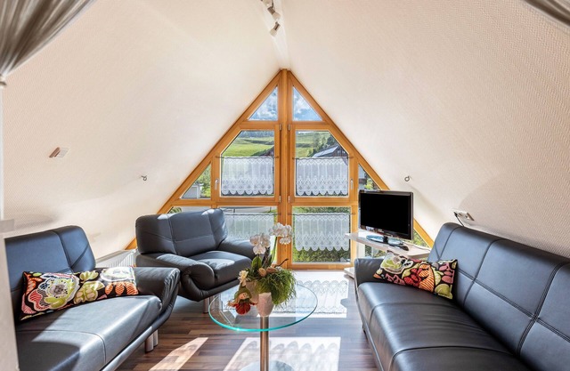 Apartamento vacacional "Dachspitz - Junges Wohnen" con jardín compartido y Wi-Fi