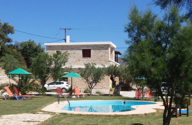 Apartamento en el campo con piscina, gran jardín, wifi | Triopetra, Creta
