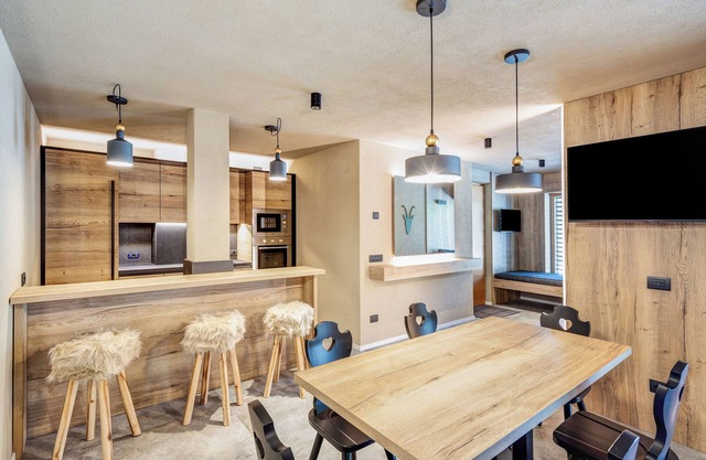 Apartamento vacacional 'Nido' con vistas a la montaña, terraza y Wi-Fi