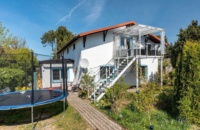 Apartamento vacacional 'Ostseeblick' con vistas al mar, terraza comunitaria y Wi-Fi