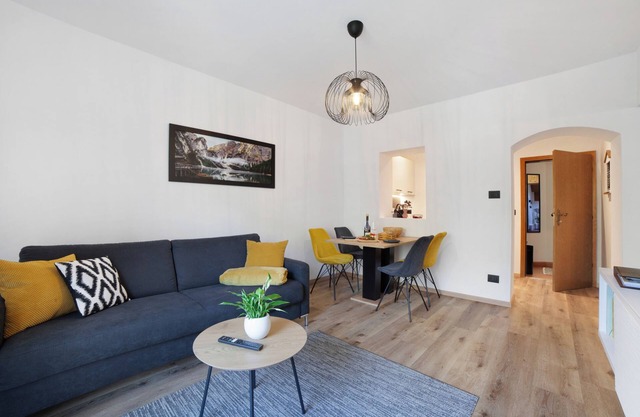 Apartamento vacacional 'Riffl Anna' con vistas a la montaña, balcón y Wi-Fi