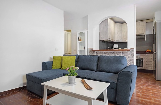 Apartamento vacacional "White Sun' con terraza privada y Wi-Fi