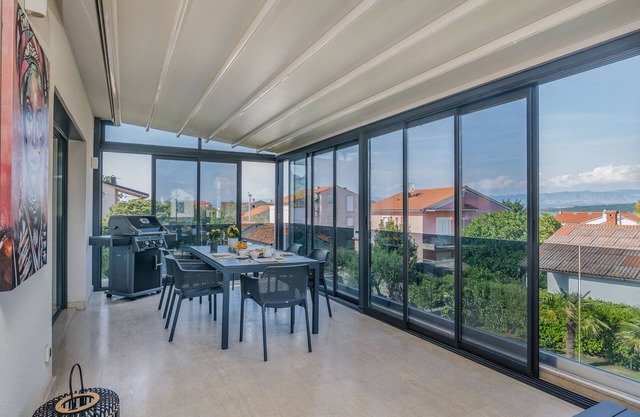 Holiday apartment with private pool