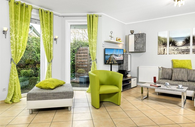 Holiday home Harmonie - Cozy, completely fenced holiday home in Kaltenhof.