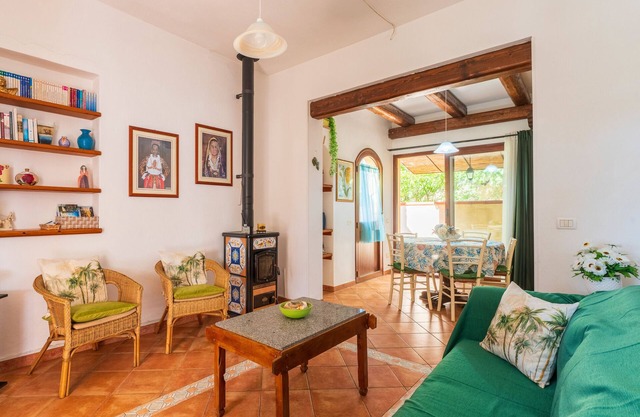 Casa de vacaciones 'Sa Domu De Ettore' con terraza privada, Wi-Fi y aire acondicionado