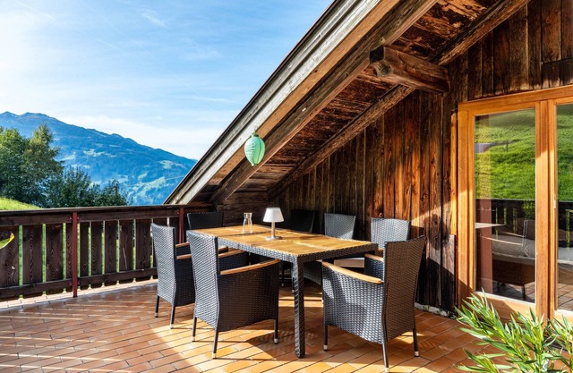 Casa de vacaciones 'A Nett’s Nest' con vistas a la montaña, terraza comunitaria y Wi-Fi