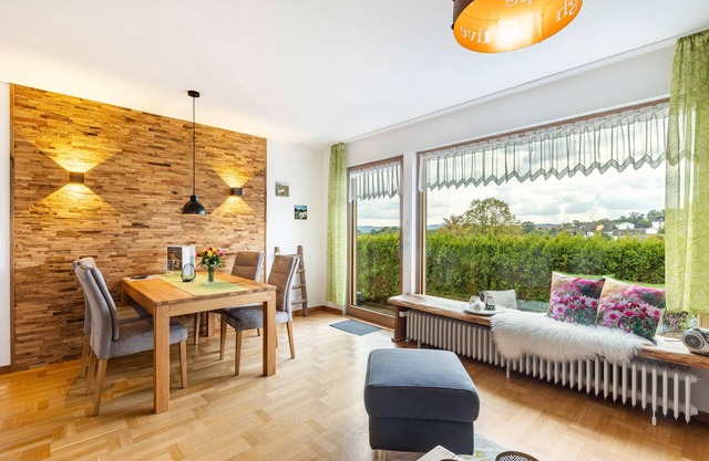 Casa de vacaciones 'Am Scheidt' con terraza privada, jardín privado y Wi-Fi