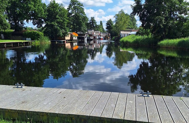 Casa de vacaciones 'Am Wasser, Bootshaus' con terraza privada