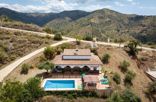Casa de vacaciones 'Casa Rural Los Hidalgos' con vistas al mar, Wi-Fi y aire acondicionado