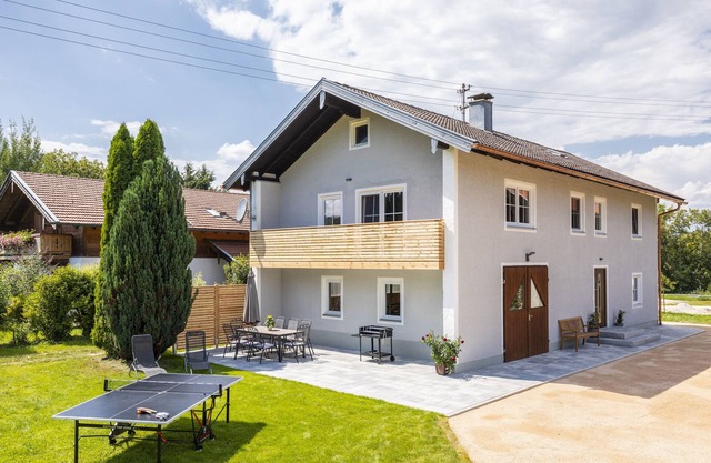 Casa de vacaciones 'Ferienhaus Waldherr' con terraza privada, jardín privado y Wi-Fi