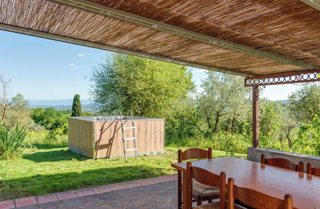 Casa de vacaciones 'La Tana Del Porcospino' con piscina, terraza y aire acondicionado