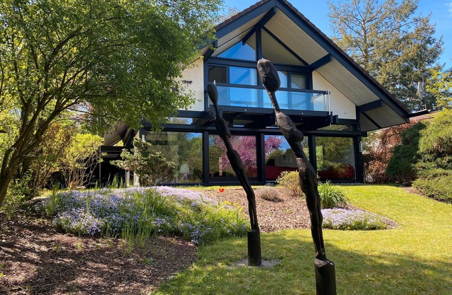 Casa de vacaciones 'Mit Ruhe Wasser Licht' con terraza privada, jardín privado y Wi-Fi