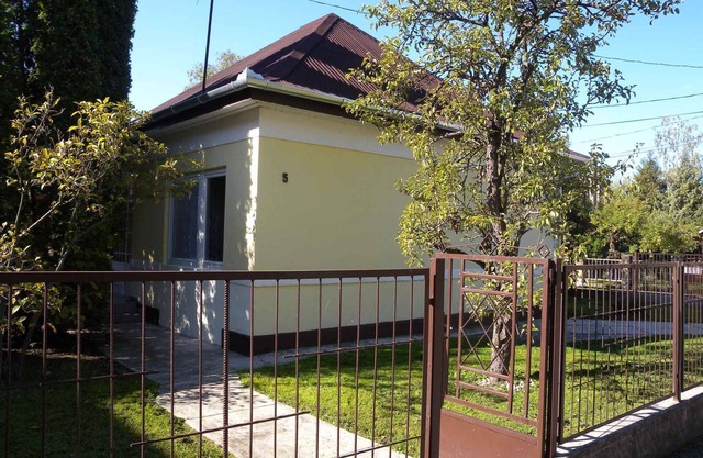 Casa vacacional a solo 150 m del lago Balaton