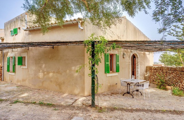 Casa de vacaciones 'Possessio Sa Barrala Casa Del Pages' con vistas a la montaña