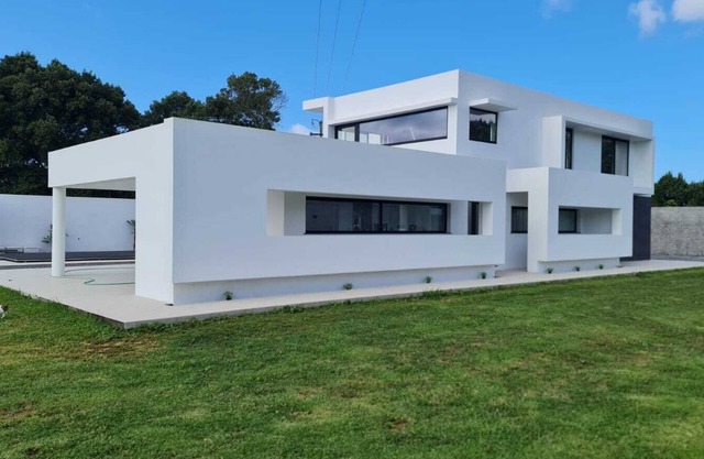 Casa de vacaciones 'Bella Casa' con vistas a la montaña, piscina y aire acondicionado