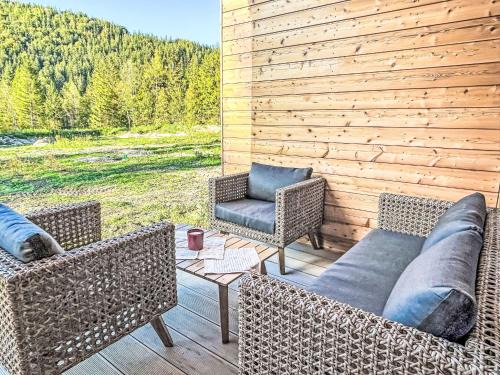 Holiday Home Tiny Haus Glockenalm-Haus Puppenkiste by Interhome