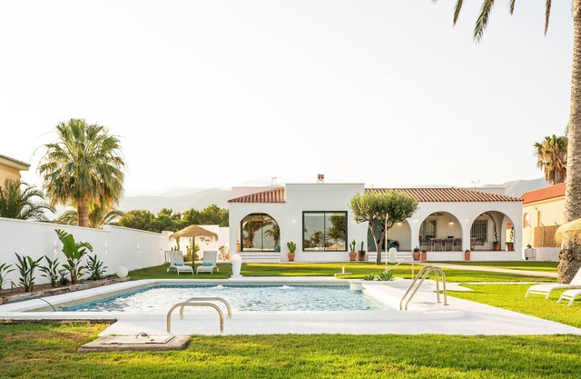 Casa de vacaciones 'Villa Taray' con vistas al mar, Wi-Fi y aire acondicionado