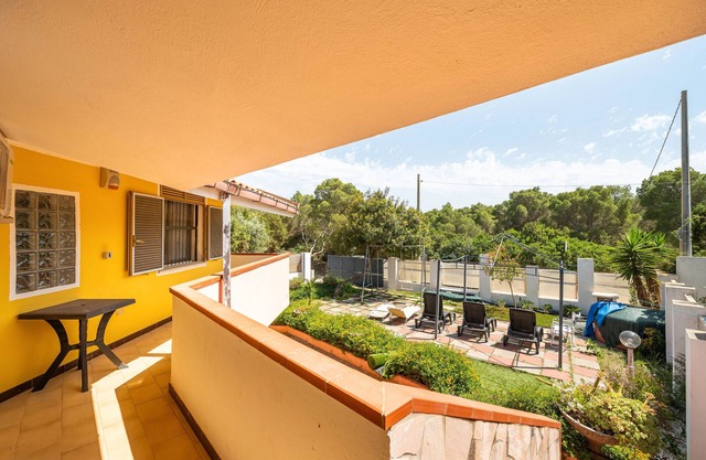 Casa de vacaciones 'Villa Mimosa' con terraza privada, jardín privado y aire acondicionado
