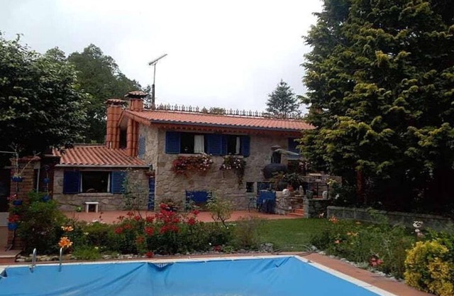 Casa de vacaciones con piscina cerca de Viana