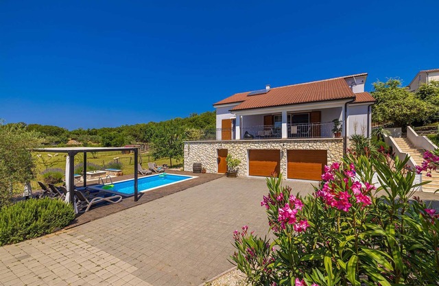 Casa de vacaciones FRANOLIC con piscina