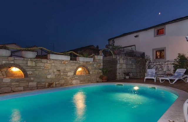 casa de piedra tradicional de Istria Marina