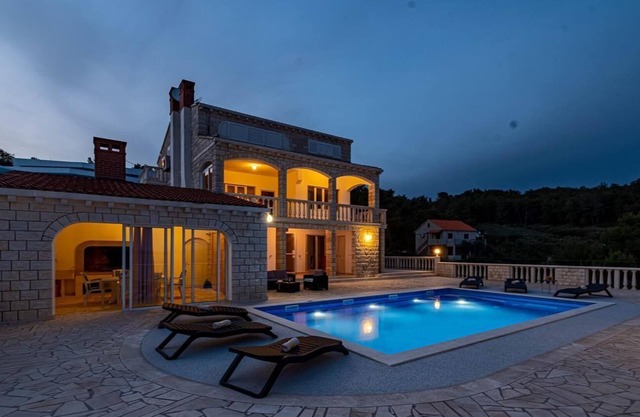 Casa de vacaciones Potirna para 8 personas con 4 dormitorios - Casa de vacaciones