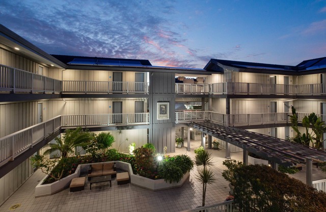 Holiday Inn Express Monterey-Cannery Row by IHG