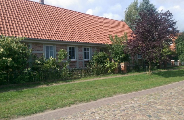 Loft de vacaciones de un patio de tres lados en el Prignitz, con amor e individualidad