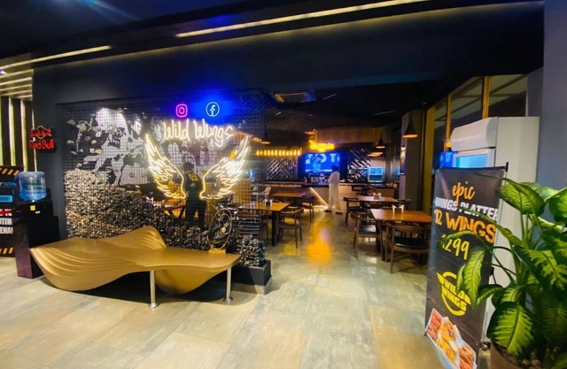 Holidazzle Serviced Appartment