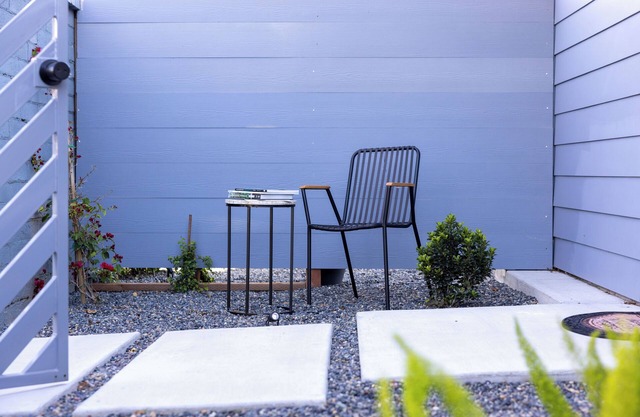 "Studio District Hideaway: My Stunning Guesthouse"