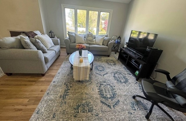 Your Quiet Home Away from Home – 3BR Oasis with Amenities