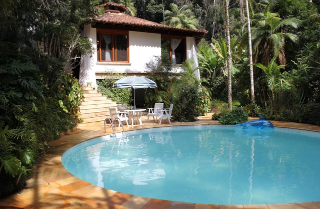 Inicio Temporada Refugio Teresópolis, rodeada de bosque, área de protección ambiental