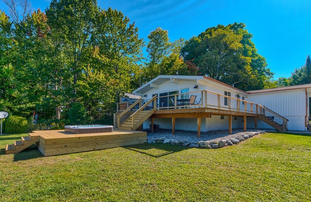 Private lake home away from home