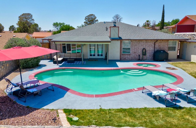 Casa con vista a la montaña/piscina