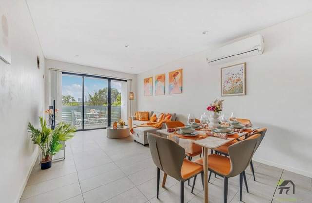 Homebush3房可住7人配套厨房大公寓