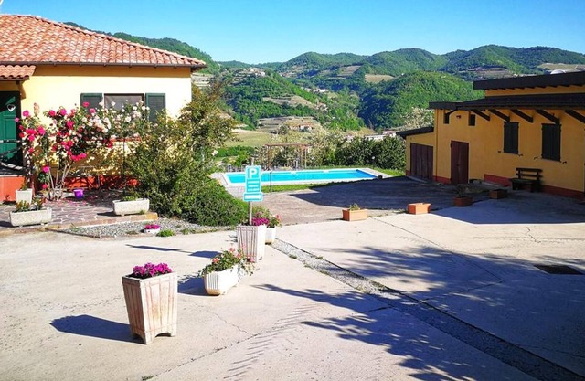 Homerez - Bonita villa para 2 pers. con piscina en Vesime